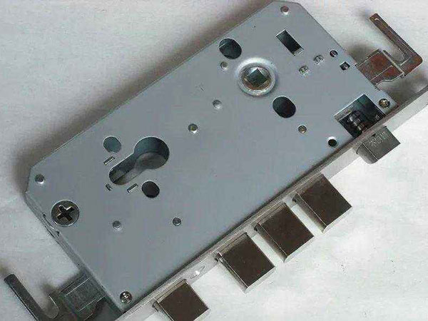 乌苏24小时上门开锁公司